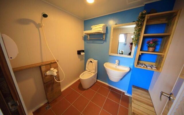Jumping Hostel