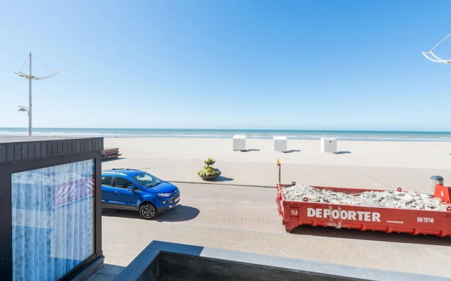 Apartment in Koksijde for 8 Person