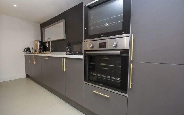 Steine House Central by Brighton Holiday Lets