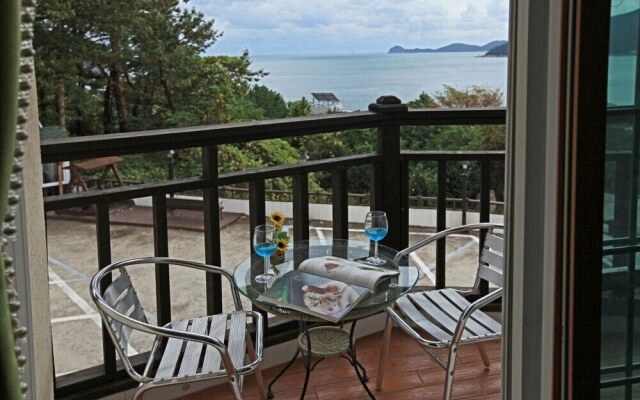 Forest Village Padosori Pension