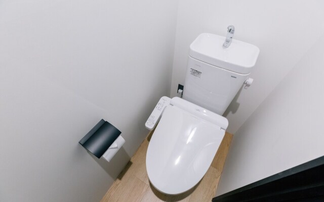 Mizuka Imaizumi 5 Unmanned Hotel