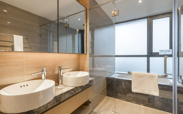 GTC 2Bedroom Skyline by YourHost