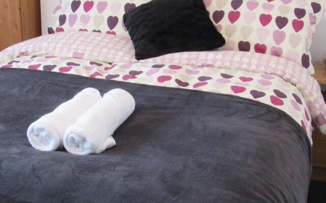 Spacious Flat Fenham