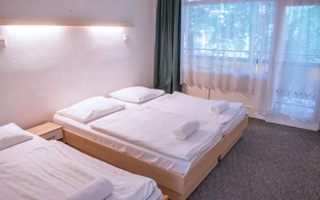 CE Napfény Hotel