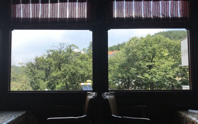 Diamond Hotel