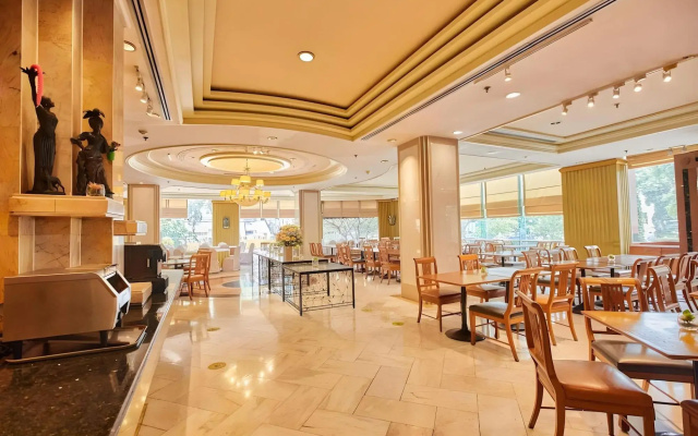 The Royal City Hotel