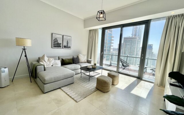 Gorgeous 3 Bedrooms With Balcony in the Marina