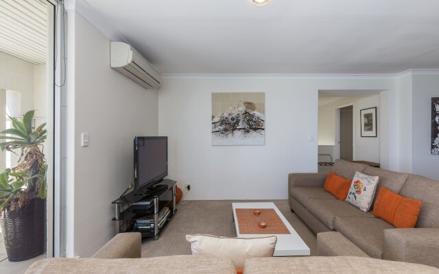 Gold Sands Beach Apartment