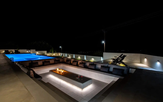 LeEva Oasis Villa