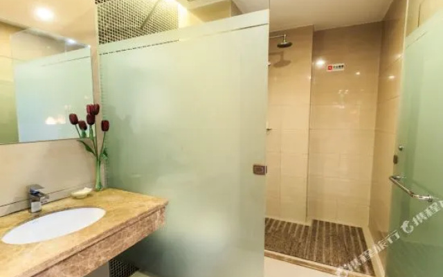Yangjiang Fangyuan Business Hotel