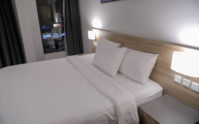 Laten Suites Al Salim Plaza