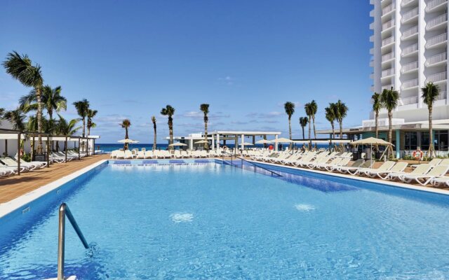 Riu Palace Paradise Island - Adults Only - All Inclusive