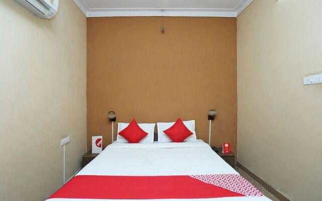 OYO 12777 Hotel Classic