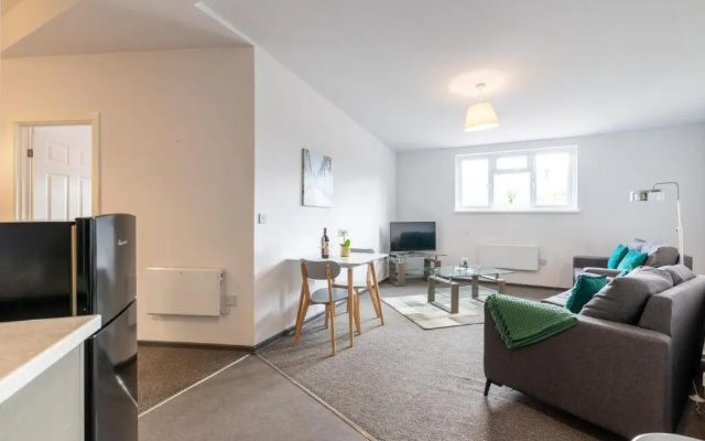 The Eldern - Spacious, Netflix, free Parking, close to A1