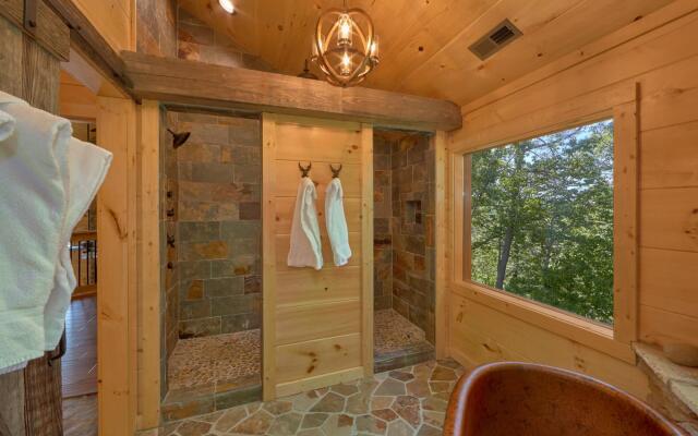 Copper Creek Lodge in Gatlinburg