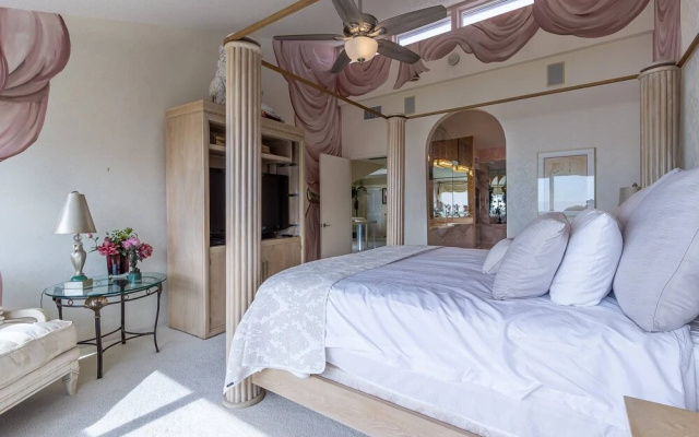 Siesta Breakers Penthouse on the Beach