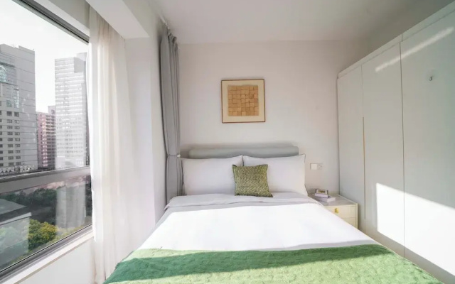 Tyms Xujiahui 2BR Apt Near Metro