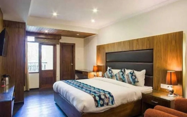 Hotel Shiwalik Regency