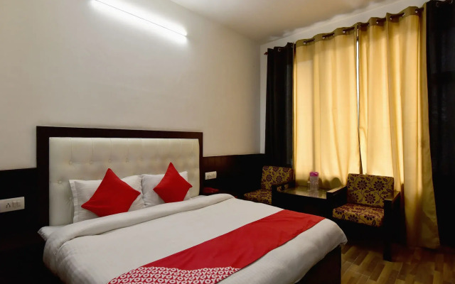 Hotel Whispering River