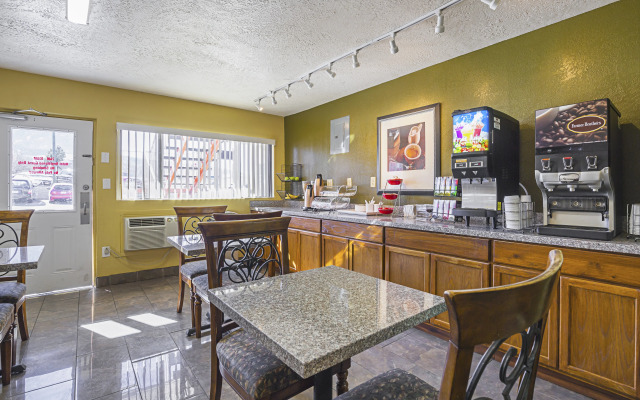 Rodeway Inn