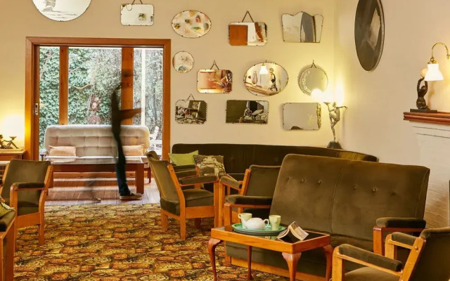 Hepburn Springs Chalet