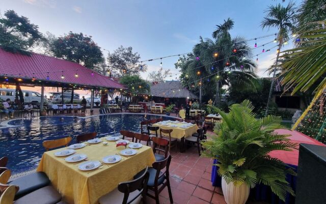 FourRest Hostel