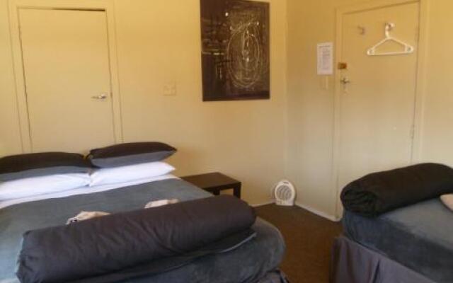 Kaniere Hotel