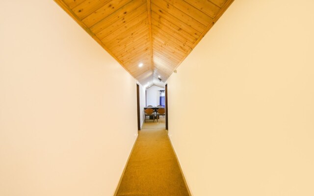 Fabhotel Beer Castle