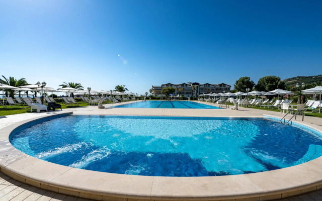 Roses Hotel