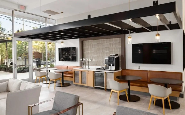 Landing Apartments at Five Points South