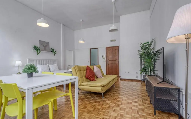 Travel & Live Alegria 248