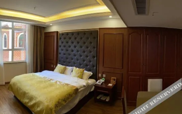 Qiancenghe Hotel