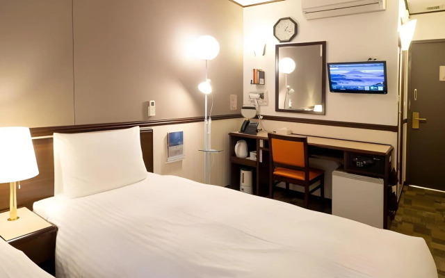Toyoko Inn Nishi-kawaguchi-eki