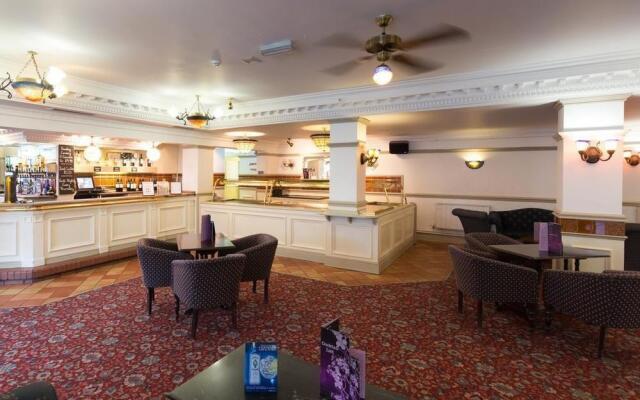 Roman Way Hotel