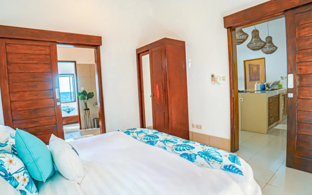 Air Sanih Beach Villa