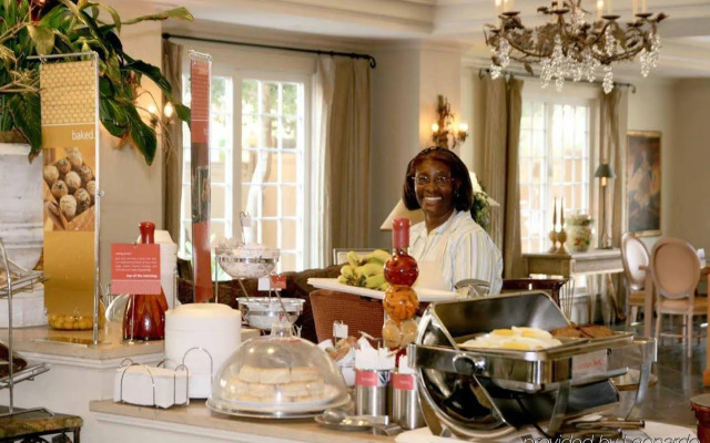 Hampton Inn New Orleans-St. Charles Ave./Garden District