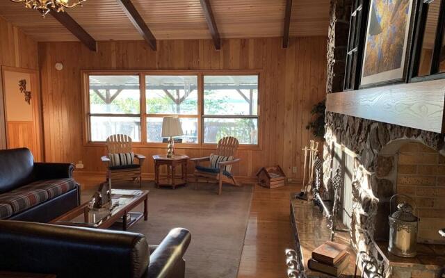 Red Bud Cove Bed & Breakfast Suites