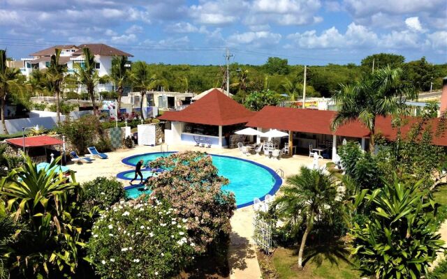 Apartment With one Bedroom in Bayahibe, With Shared Pool, Furnished Garden and Wifi - 700 m From the Beach