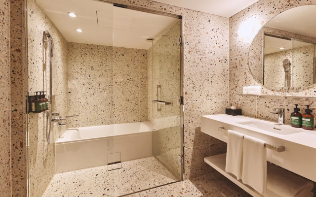 voco Osaka Central by IHG