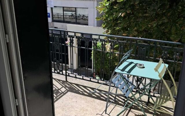 Helzear Rive Gauche