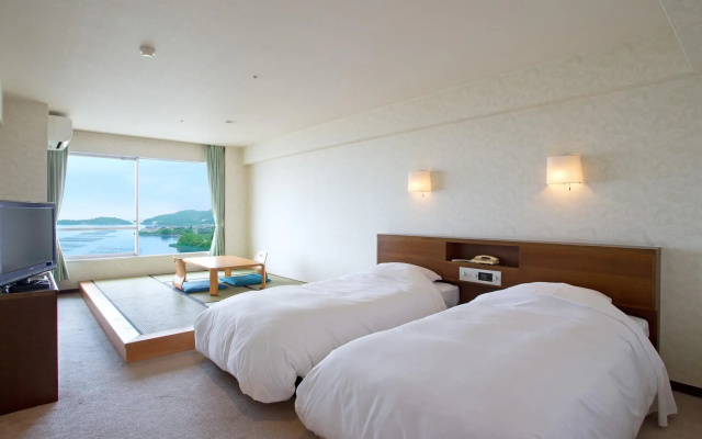 Hamanako Lake Side Plaza – Guest Rooms – Hamamatsu
