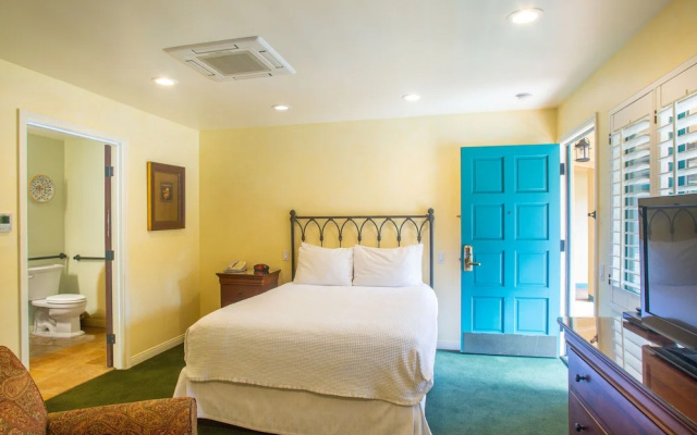 Castillo Inn at the Beach
