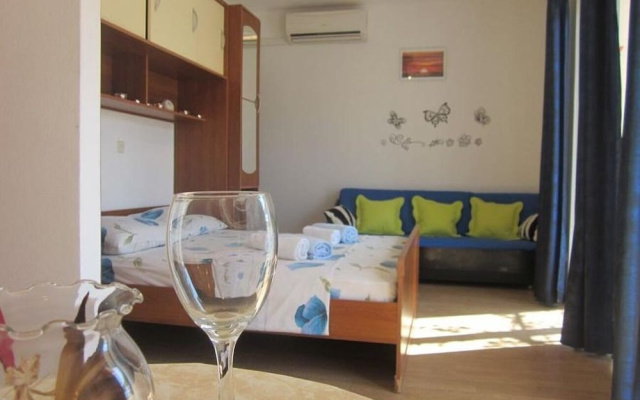 Apartments and Room Dar
