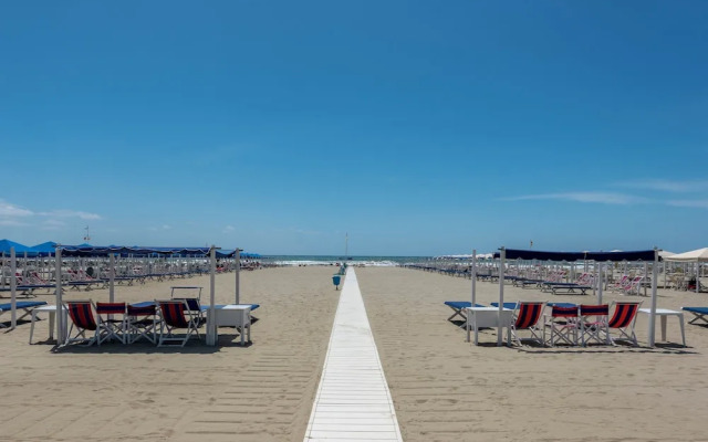 La Casina Del Pescatore On the Beach