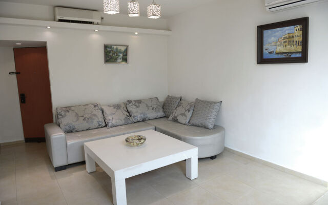 TLV Apartment 77
