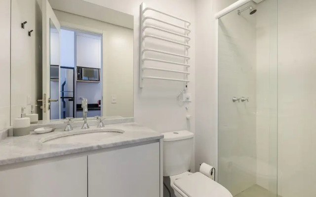 Comfortable and Complete Stay in Downtown Curitiba - ECL