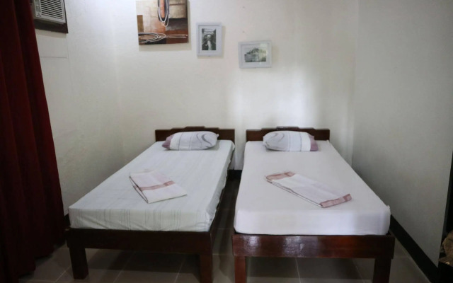 Antonio Village Pension and Cafe