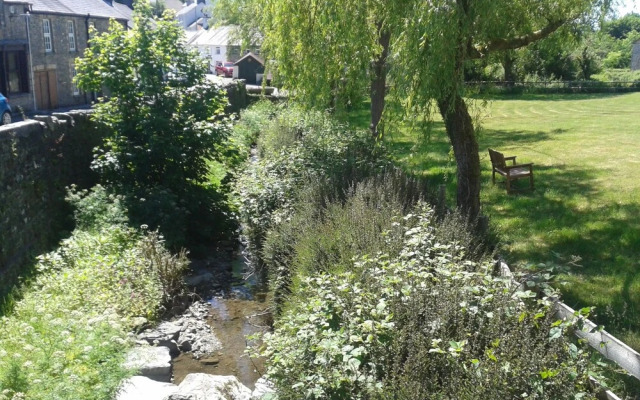 Sannan Court Holiday Apartments