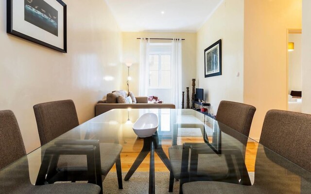 Spacious & Modern Flat in the heart of Lisbon