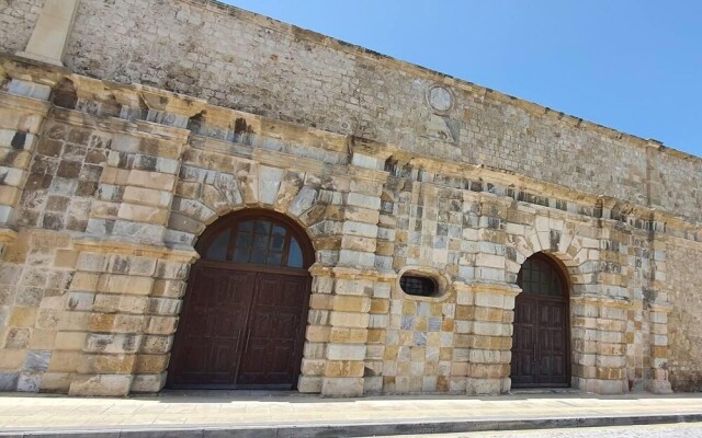 Cosy and Large Studio in Heraklion Crete, Greece